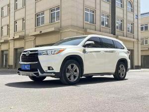 Toyota Highlander 2016 Бензин