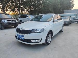 Skoda Rapid 2015 Бензин