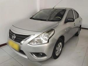 Nissan Sunny 2015 Бензин