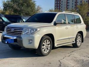 Toyota Land Cruiser Imported 2015 Бензин