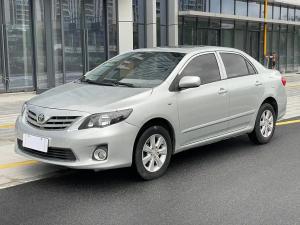 Toyota Corolla 2013 Бензин