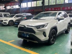 Toyota RAV4 2021 Гибрид