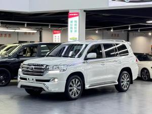 Toyota Land Cruiser Imported 2016 Бензин