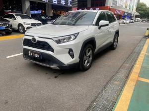 Toyota RAV4 2022 Бензин