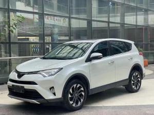Toyota RAV4 2018 Бензин