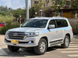 Toyota Land Cruiser Imported 2016 Бензин