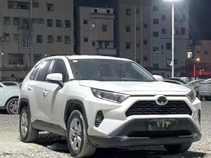 Toyota RAV4 2021 Бензин