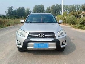 Toyota RAV4 2011 Бензин