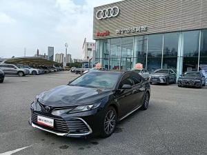 Toyota Camry 2024 Бензин