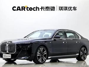 BMW i7 2023 Электрический