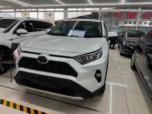 Toyota RAV4 2021 Бензин