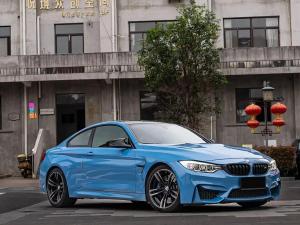 BMW M4 2015 Бензин