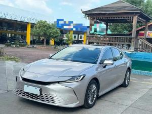 Toyota Camry 2024 Бензин