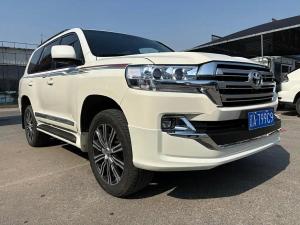 Toyota Land Cruiser 2011 Бензин