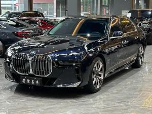 BMW i7 2024 Электрический