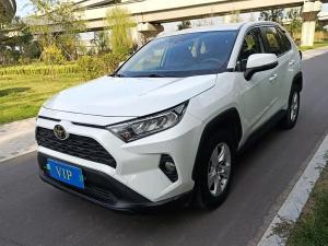 Toyota RAV4 2021 Бензин