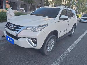 Toyota Fortuner 2018 Бензин
