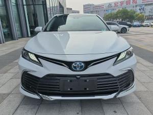 Toyota Camry 2023 Гибрид