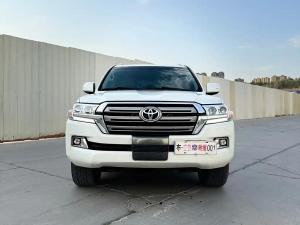 Toyota Land Cruiser Imported 2017 Бензин