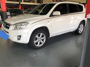 Toyota RAV4 2010 Бензин