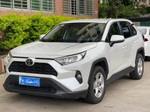Toyota RAV4 2021 Бензин