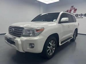 Toyota Land Cruiser 2016 Бензин