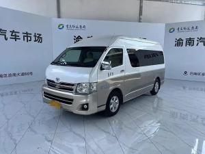 Toyota Hiace 2011 Бензин