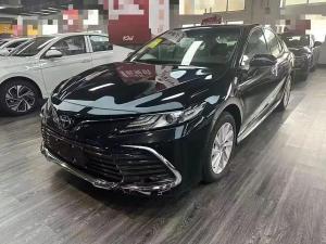 Toyota Camry 2023 Бензин