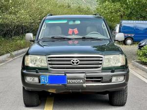 Toyota Land Cruiser 2004 Бензин