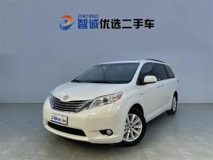 Toyota Sienna 2017 Бензин