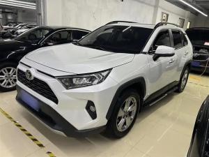 Toyota RAV4 2021 Бензин