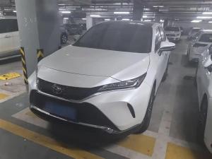 Toyota Harrier 2022 Бензин