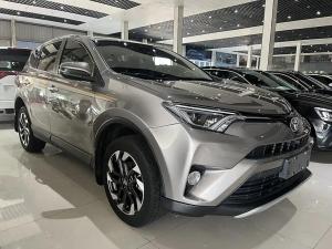 Toyota RAV4 2017 Бензин