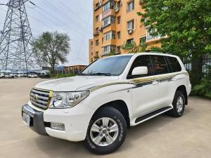 Toyota Land Cruiser 2011 Бензин