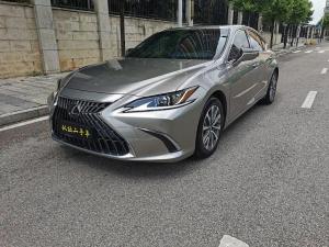 Lexus ES 2022 Гибрид