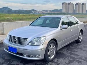 Lexus LS 2004 Бензин