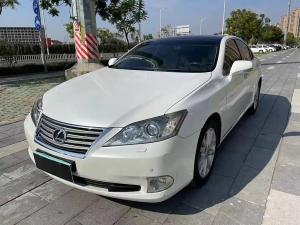 Lexus ES 2012 Бензин