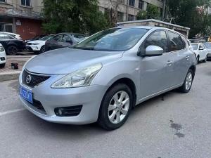 Nissan  Tiida 2014 Бензин