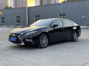 Lexus ES 2016 Гибрид