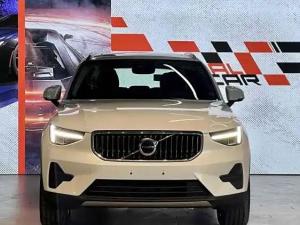 Volvo XC40 2024 Гибрид