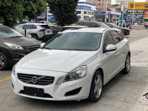 Volvo V60 2013 Бензин