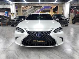 Lexus ES 2021 Гибрид