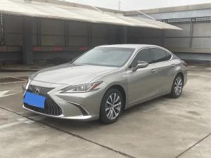 Lexus ES 2021 Бензин