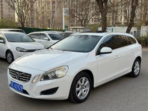 Volvo V60 2013 Бензин