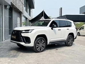 Lexus LX 2024 Бензин