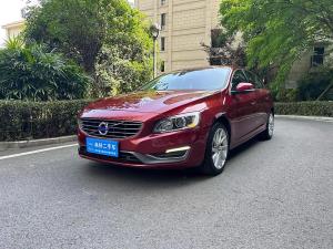 Volvo S60 2014 Бензин