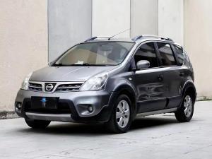 Nissan Livina 2010 Бензин