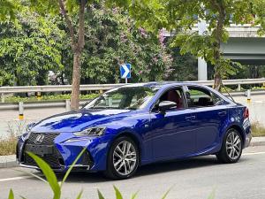 Lexus IS 2018 Бензин