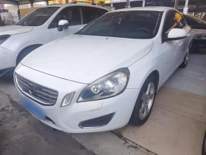 Volvo S60 Imported 2013 Бензин