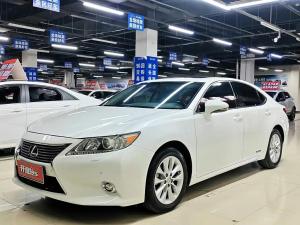 Lexus ES 2014 Гибрид